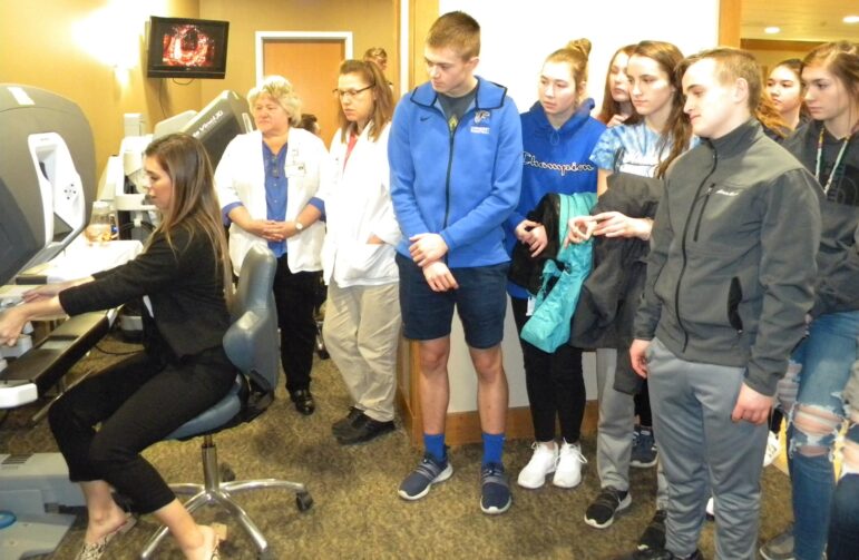 Stevens Point area students get hands-on with robotics surgery - Wausau Pilot & Review
